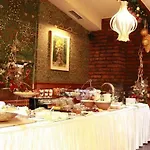 Готель швейцарський Львів