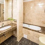 швейцарський Готель 4*